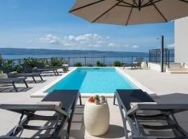 Seaview Villa ELZA with heated pool, summer kitchen, gym, seaviews