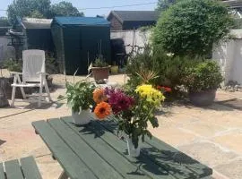 Cozy Coastal Apartment in Kilgetty with views