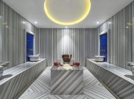 Holiday Inn Istanbul - Tuzla Bay by IHG, khách sạn ở Istanbul