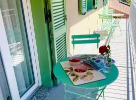 Casa Vicolo Fiori, quiet location very close to the lake