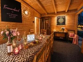 Großes Ferienhaus Bucheneck für Gruppen, Familien & Firmen 7 Schlafzimmer 3 Bäder große Terrasse nahe Rhododendronpark