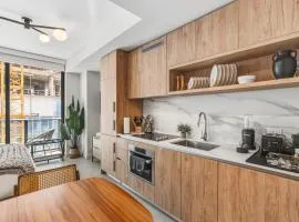 Luxury Downtown Studio - Pool & Gym