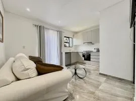 Number 12, Jadde apartments