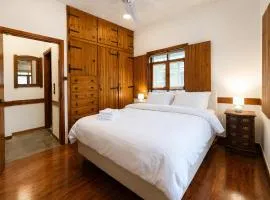 YaSou Loutraki - Spacious Family Apartment by the Sea