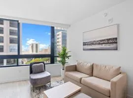 Downtown Miami Condo w Pool & Great Location