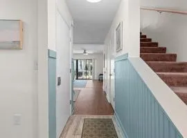 ️ Private 2BR Townhouse 1 Mile to Beach Golf Views! ️️ Dogs stay free