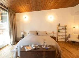 Dimora La DolceVilla - Charming Wine Estate Retreat near Bernina Express