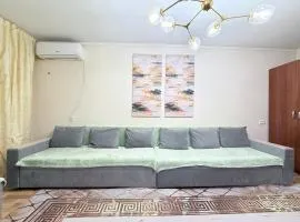 Arbat Big Family Residence 2 min to Metro Almaly