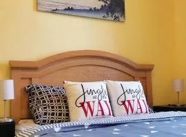 La Vie en Rose Cozy Suite #1 in Downtown Quebec