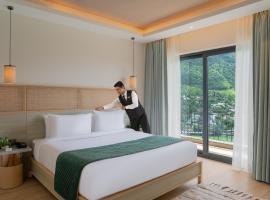 Rosewood Retreat Bhimtal - Luxury Lake View Resort on Bhimtal Lake, готель у місті Бхімтал