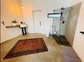 The Hidden Lookout Green Room