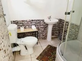 Ayjalon Home, Quiet Comfort Rural Set