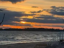 Sherkston Shores Sunset Cottage 1 Min Beach