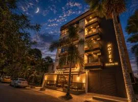 Hotel Distrito 70 Living