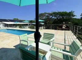 Hotel and Dive Center Roatan Yacht Club