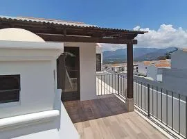 Volcano Views - Private Balcony -10 min to Antigua