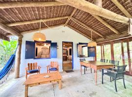Casa Botanique Jungle Loft in the Atlantic Forest, hotel a Abraão
