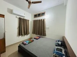 Spacious Family Home near Airport road Hubli