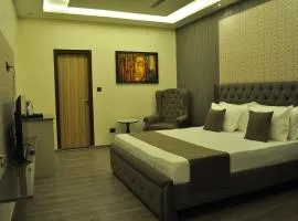 The Royal Palace Inn