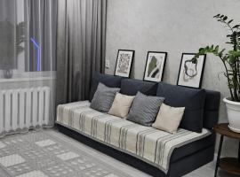 Квартира на набережной однокомнатная, hotel i Balchasj