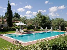 Villa Leralora - Exclusive Pool and Garden Retreat, hotel en Conversano