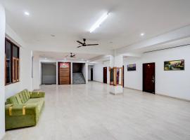 Hotel O Shubharambh Inn, hotel v destinaci Chinhat