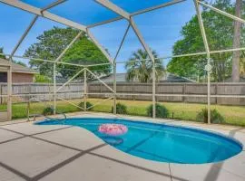 Pool Days! Family Getaway Near Pensacola Beach