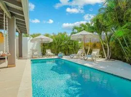 Villa Lua at Palm Beach Hotel Area