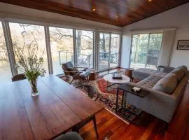 Riverfront home with multiple decks, central AC, washerdryer - two dogs OK