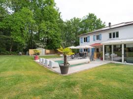 Villa Berthelots en Charente, hotel i Montmoreau