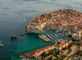 Heritage Hotel King Richards Royal Residence