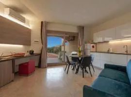 Borgo Punta Tegge il mare la spiaggia il tramonto