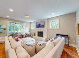 3-story home near river with patio, firepit, Ping-Pong, grill and wood fireplace