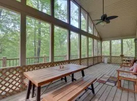 3 Mi to Marina on Dale Hollow Lake! Cabin Getaway