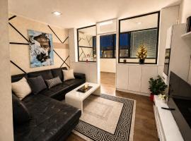 Ninche's Penthouse - free private parking, hotel di Pljevlja