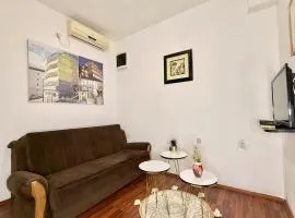 Cozy Apartment - Near Old Town & Main Promenade