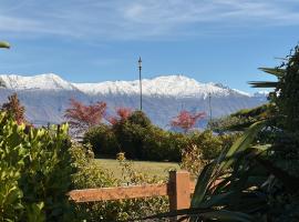 Minaret Ridge Retreat, hotel i Wanaka