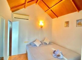 Mantaak में, होटल Poetri Bungalow standart room