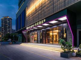 Mercure Wuxi East Railway Station, hotel a Wuxi