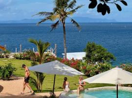 Villas Roc-Azur, 1500m2, No Stress, hotelli kohteessa Sampalan