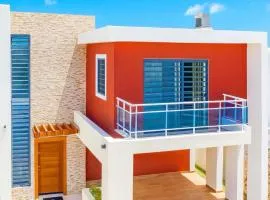 Brand new cheerful Luxury home with private pool
