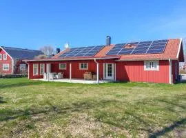 Beautiful Home In Vittaryd With Sauna