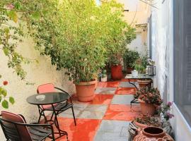 Acropolis Stone-built charming lodging 70 sq m, Hotel in Athen