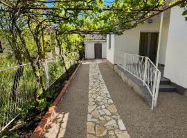 Welcome to our holiday home in Sutomore, Hotel in Sutomore