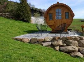 Schlaffass - kleiner Berghof im bayerischen Wald