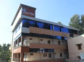 Silver Mist Residency
