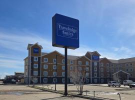 Travelodge Suites by Wyndham Estevan, hotel en Estevan