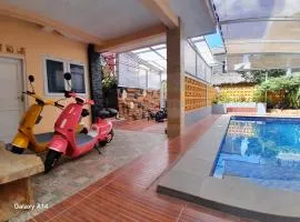 Villa Dinar E-Ride