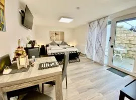 1,5 Zimmer Apartment in S-Bahn Nähe, 35 qm, max 4 Pers, zentral, private Terasse, Internet 250 MBit