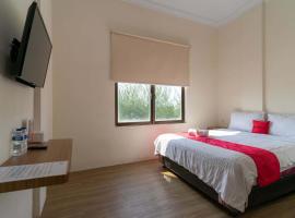 RedDoorz @ Komplek MMTC Deli Serdang, hotel a Pulauberayan Dadap